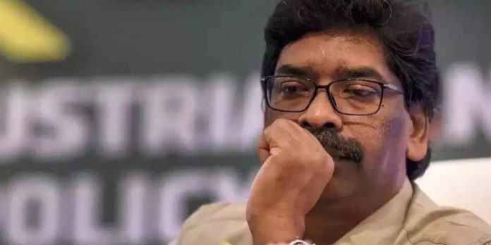 ജാർഖണ്ഡ് മുഖ്യമന്ത്രിയുടെ വസതിയിൽ ഇ.ഡി റെയ്ഡ് ജാർഖണ്ഡ് മുഖ്യമന്ത്രിയുടെ വസതിയിൽ ഇ.ഡി റെയ്ഡ്