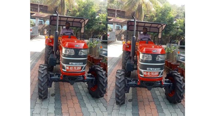 മാലിന്യപരിപാലനത്തിനായി റാന്നി പെരുനാട് ഗ്രാമപഞ്ചായത്ത് വാങ്ങിയ പുതിയ ട്രാക്ടറിന്റെ ഉദ്ഘാടനം നടന്നു മാലിന്യപരിപാലനത്തിനായി റാന്നി പെരുനാട് ഗ്രാമപഞ്ചായത്ത് വാങ്ങിയ പുതിയ ട്രാക്ടറിന്റെ ഉദ്ഘാടനം നടന്നു