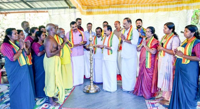 എസ്എൻഡിപി യോഗം തേക്കുതോട് ശാഖയിലെ പൊതുസമ്മേളനം നടന്നു എസ്എൻഡിപി യോഗം തേക്കുതോട് ശാഖയിലെ പൊതുസമ്മേളനം നടന്നു