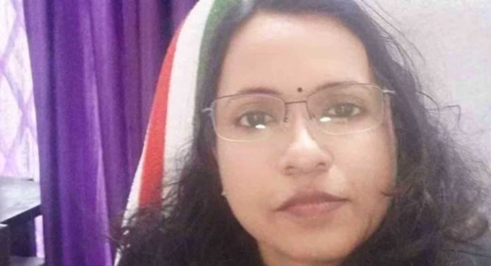 എപിപി അനീഷ്യയുടെ മരണം ; പ്രതിഷേധം ശക്തമായി, അന്വേഷണത്തിന് ഉത്തരവിട്ടു എപിപി അനീഷ്യയുടെ മരണം ; പ്രതിഷേധം ശക്തമായി, അന്വേഷണത്തിന് ഉത്തരവിട്ടു