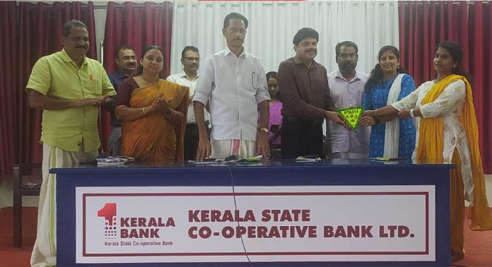 മാലിന്യമുക്തം നവകേരളം കാംപെയിന് : ജില്ലയില് ഊര്ജിതമായ പ്രവര്ത്തനം നടത്തണം- ജില്ലാ കളക്ടര് മാലിന്യമുക്തം നവകേരളം കാംപെയിന് : ജില്ലയില് ഊര്ജിതമായ പ്രവര്ത്തനം നടത്തണം- ജില്ലാ കളക്ടര്