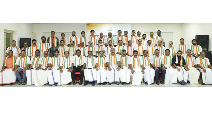 ബഹ്റൈൻ ഒഐസിസി ദേശീയ കമ്മറ്റി ചുമതല ഏറ്റെടുത്തു ബഹ്റൈൻ ഒഐസിസി ദേശീയ കമ്മറ്റി ചുമതല ഏറ്റെടുത്തു