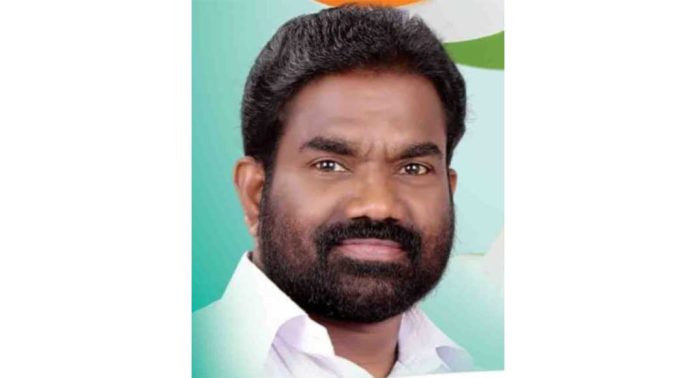 തട്ടയില് ഹരികുമാര് ഡി.കെ.റ്റി.എഫ് പത്തനംതിട്ട ജില്ലാ പ്രസിഡന്റ് തട്ടയില് ഹരികുമാര് ഡി.കെ.റ്റി.എഫ് പത്തനംതിട്ട ജില്ലാ പ്രസിഡന്റ്