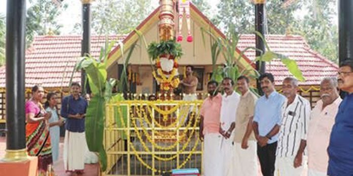 കാഞ്ഞീറ്റുകര ധർമശാസ്താക്ഷേത്രത്തിലെ ഉത്രം ഉത്സവത്തിന് കൊടിയേറി കാഞ്ഞീറ്റുകര ധർമശാസ്താക്ഷേത്രത്തിലെ ഉത്രം ഉത്സവത്തിന് കൊടിയേറി