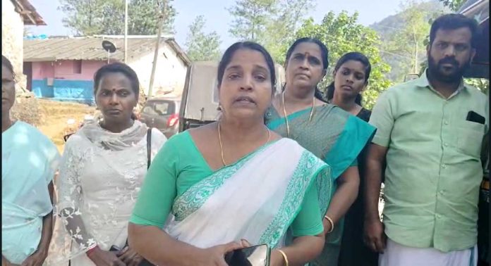 വണ്ടിപ്പെരിയാർ കൊലപാതകം ; പുനരന്വേഷണം ആവശ്യപ്പെട്ട് രാഷ്ട്രീയ മഹിളാ ജനദാദൾ വണ്ടിപ്പെരിയാർ കൊലപാതകം ; പുനരന്വേഷണം ആവശ്യപ്പെട്ട് രാഷ്ട്രീയ മഹിളാ ജനദാദൾ