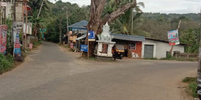 ആനകുത്തിയില് കോന്നി മെഡിക്കല് കോളേജിലേക്ക് പോകുവാന് ഉള്ള ദിശാ സൂചക ബോര്ഡ് ഇല്ല ; വട്ടം കറങ്ങി രോഗികള് ആനകുത്തിയില് കോന്നി മെഡിക്കല് കോളേജിലേക്ക് പോകുവാന് ഉള്ള ദിശാ സൂചക ബോര്ഡ് ഇല്ല ; വട്ടം കറങ്ങി രോഗികള്