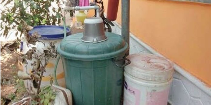 പൈപ്പില് വെള്ളം വന്നിട്ട് മൂന്നാഴ്ച ; കുടിവെള്ളത്തിന് നെട്ടോട്ടമോടി കുളനട പഞ്ചായത്ത് ജനങ്ങള് പൈപ്പില് വെള്ളം വന്നിട്ട് മൂന്നാഴ്ച ; കുടിവെള്ളത്തിന് നെട്ടോട്ടമോടി കുളനട പഞ്ചായത്ത് ജനങ്ങള്