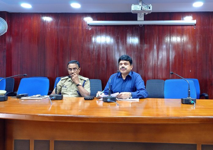 ശബരിമല മകരവിളക്ക് : ക്രമീകരണങ്ങള് വിലയിരുത്തി ജില്ലാ കളക്ടര് ശബരിമല മകരവിളക്ക് : ക്രമീകരണങ്ങള് വിലയിരുത്തി ജില്ലാ കളക്ടര്