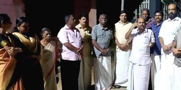 യു.ഡി.എഫ് പുറമറ്റം മണ്ഡലം പത്താം വാർഡ് കമ്മിറ്റി പ്രതിഷേധിച്ചു യു.ഡി.എഫ് പുറമറ്റം മണ്ഡലം പത്താം വാർഡ് കമ്മിറ്റി പ്രതിഷേധിച്ചു