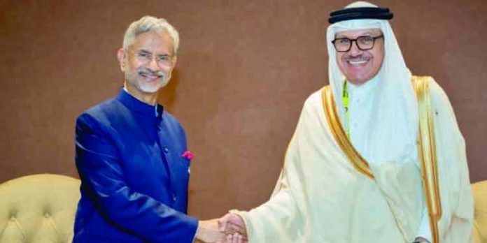 ബഹ്റൈൻ- ഇന്ത്യൻ വിദേശകാര്യമന്ത്രിമാർ കൂടിക്കാഴ്ച നടത്തി ബഹ്റൈൻ- ഇന്ത്യൻ വിദേശകാര്യമന്ത്രിമാർ കൂടിക്കാഴ്ച നടത്തി