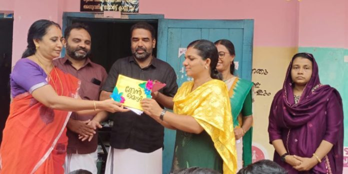 മങ്ങാരം ഗവ. യു.പി.സ്കൂളിലെ വിദ്യാര്ഥികള് തയ്യാറാക്കിയ ഡയറി പ്രകാശനം ചെയ്തു മങ്ങാരം ഗവ. യു.പി.സ്കൂളിലെ വിദ്യാര്ഥികള് തയ്യാറാക്കിയ ഡയറി പ്രകാശനം ചെയ്തു