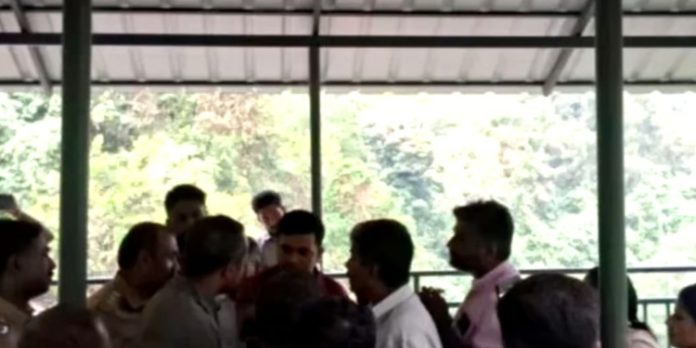 മാങ്കുളം പഞ്ചായത്തിൽ ഇന്ന് ജനകീയ സമരസമിതിയുടെ ഹർത്താൽ മാങ്കുളം പഞ്ചായത്തിൽ ഇന്ന് ജനകീയ സമരസമിതിയുടെ ഹർത്താൽ