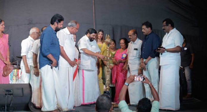 ജീവകാരുണ്യ പ്രവർത്തനത്തിലൂടെ ചെങ്ങന്നൂർ ഫെസ്റ്റ് ഇതിനോടകം പ്രശസ്തി നേടികഴിഞ്ഞു ; മന്ത്രി വാസവൻ ജീവകാരുണ്യ പ്രവർത്തനത്തിലൂടെ ചെങ്ങന്നൂർ ഫെസ്റ്റ് ഇതിനോടകം പ്രശസ്തി നേടികഴിഞ്ഞു ; മന്ത്രി വാസവൻ