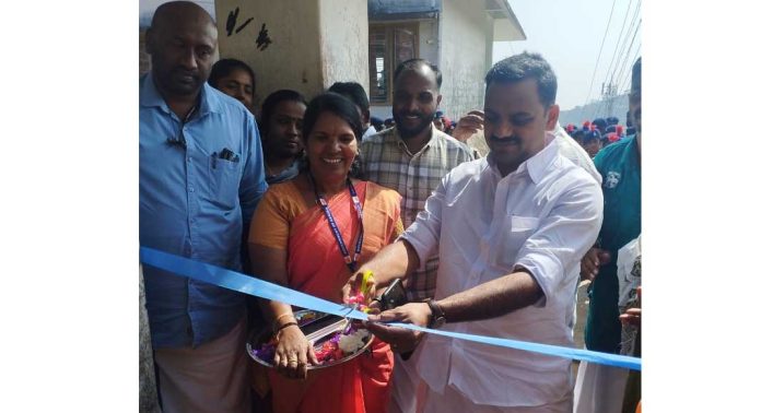 ഗേൾസ് ടോയ്ലറ്റ് കോംപ്ലക്സ് ഉദ്ഘാടനം ചെയ്തു ഗേൾസ് ടോയ്ലറ്റ് കോംപ്ലക്സ് ഉദ്ഘാടനം ചെയ്തു