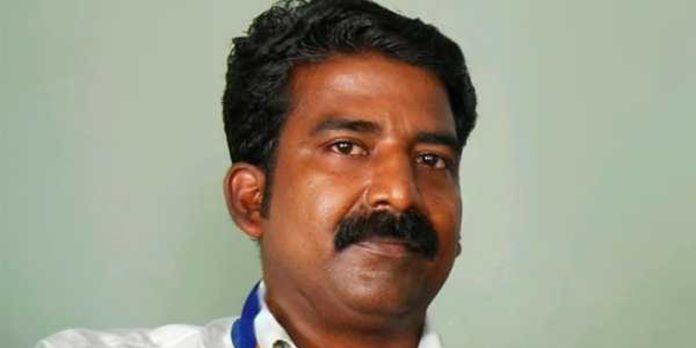 ഇടവക വികാരിയുടെ ഓഫിസ് മുറിയിൽ യുവാവ് കൊല്ലപ്പെട്ട നിലയിൽ ; സംഭവത്തിൽ 15 പേർക്കെതിരെ കേസെടുത്തു ഇടവക വികാരിയുടെ ഓഫിസ് മുറിയിൽ യുവാവ് കൊല്ലപ്പെട്ട നിലയിൽ ; സംഭവത്തിൽ 15 പേർക്കെതിരെ കേസെടുത്തു