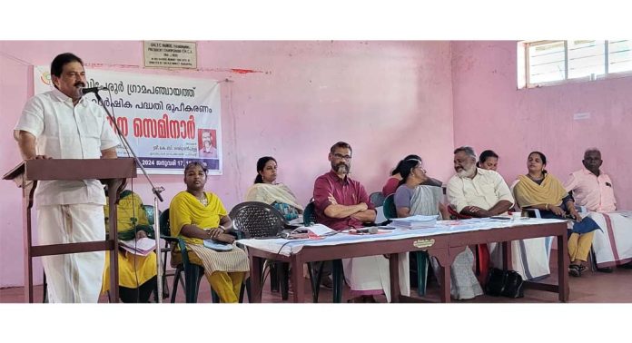 ഇരവിപേരൂര് ഗ്രാമപഞ്ചായത്തിൽ വികസന സെമിനാര് നടന്നു ഇരവിപേരൂര് ഗ്രാമപഞ്ചായത്തിൽ വികസന സെമിനാര് നടന്നു