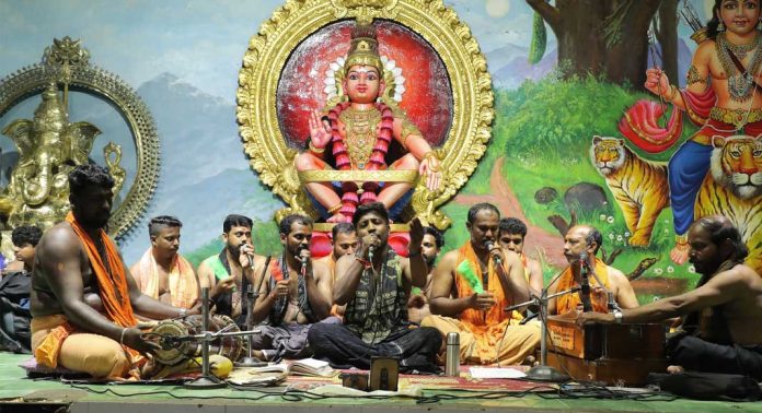അയ്യപ്പഭക്തരുടെ മനം നിറച്ച് വൈഷ്ണവം ഭജൻസ് അയ്യപ്പഭക്തരുടെ മനം നിറച്ച് വൈഷ്ണവം ഭജൻസ്