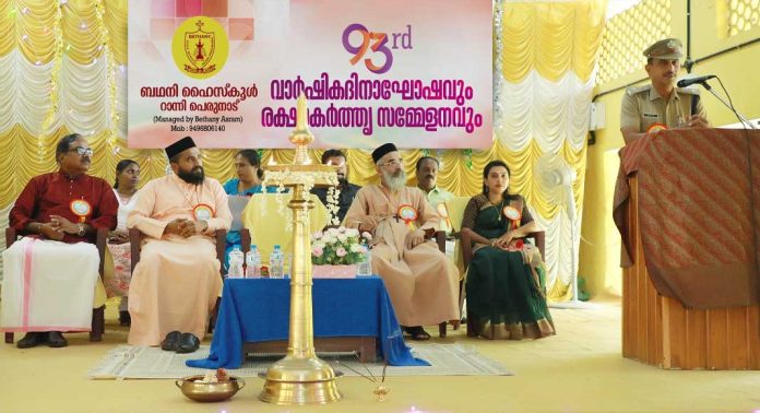ആരോഗ്യപരിപാലനം പുതുതലമുറയ്ക്കു അനിവാര്യം – ജില്ലാ പോലീസ് മേധാവി ആരോഗ്യപരിപാലനം പുതുതലമുറയ്ക്കു അനിവാര്യം – ജില്ലാ പോലീസ് മേധാവി