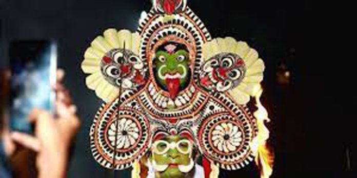 കോട്ടാങ്ങൽ എട്ടു പടയണി സമാപിച്ചു ; ഇന്ന് ഇരു കരക്കാരും പുല വൃത്തം തുള്ളി പിരിയും കോട്ടാങ്ങൽ എട്ടു പടയണി സമാപിച്ചു ; ഇന്ന് ഇരു കരക്കാരും പുല വൃത്തം തുള്ളി പിരിയും