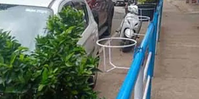നഗരവാസികള് ഒന്നാകെ ഏറ്റെടുത്ത നഗര സൗന്ദര്യവല്ക്കരണത്തിന് ഭീഷണി ഉയര്ത്തി സാമൂഹ്യവിരുദ്ധര് നഗരവാസികള് ഒന്നാകെ ഏറ്റെടുത്ത നഗര സൗന്ദര്യവല്ക്കരണത്തിന് ഭീഷണി ഉയര്ത്തി സാമൂഹ്യവിരുദ്ധര്