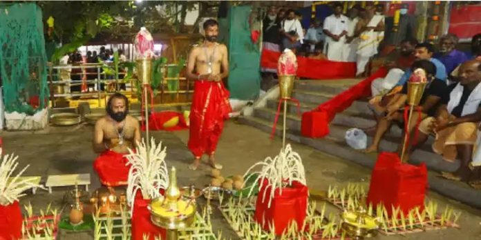 മാളികപ്പുറത്തെ ഗുരുതിയോടെ ശബരിമല സന്നിധാനത്ത് മകര വിളക്ക് ഉത്സവത്തിന് സമാപനം മാളികപ്പുറത്തെ ഗുരുതിയോടെ ശബരിമല സന്നിധാനത്ത് മകര വിളക്ക് ഉത്സവത്തിന് സമാപനം