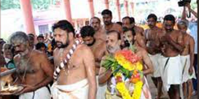 തോട്ടമൺകാവ് ഭഗവതിക്ഷേത്രത്തിലെ പറയെടുപ്പ് ജനുവരി 14 മുതൽ തോട്ടമൺകാവ് ഭഗവതിക്ഷേത്രത്തിലെ പറയെടുപ്പ് ജനുവരി 14 മുതൽ