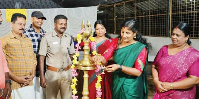 തുഞ്ചത്ത് രാമാനുജൻ എഴുത്തച്ഛൻ അനുസ്മരണ സമ്മേളനം നടത്തി തുഞ്ചത്ത് രാമാനുജൻ എഴുത്തച്ഛൻ അനുസ്മരണ സമ്മേളനം നടത്തി