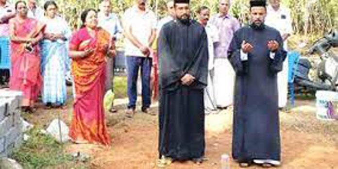 നാടക നടി കുടശ്ശനാട് കനകത്തിന് ഓർത്തഡോക്സ് സഭയുടെ കരുതലിൽ സ്വന്തംനാട്ടിൽ വീടൊരുങ്ങുന്നു നാടക നടി കുടശ്ശനാട് കനകത്തിന് ഓർത്തഡോക്സ് സഭയുടെ കരുതലിൽ സ്വന്തംനാട്ടിൽ വീടൊരുങ്ങുന്നു