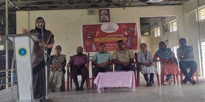 തൊടുപുഴയില് ഉപജില്ലാ ശാസ്ത്ര രംഗം ശില്പശാല നടത്തി തൊടുപുഴയില് ഉപജില്ലാ ശാസ്ത്ര രംഗം ശില്പശാല നടത്തി