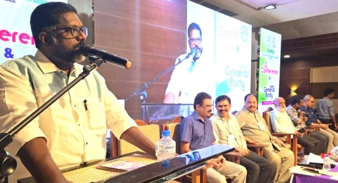 പ്രതികൂല പ്രചാരണങ്ങള്ക്ക് ആയുർവേദത്തിന്റെ നന്മകളെ മൂടിവെക്കാന് കഴിയില്ല ; ചിറ്റയം ഗോപകുമാർ പ്രതികൂല പ്രചാരണങ്ങള്ക്ക് ആയുർവേദത്തിന്റെ നന്മകളെ മൂടിവെക്കാന് കഴിയില്ല ; ചിറ്റയം ഗോപകുമാർ