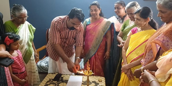 10-ാം വാർഷികം ആഘോഷിച്ച് വാര്യാപുരം കരുണ കുടുംബശ്രീ 10-ാം വാർഷികം ആഘോഷിച്ച് വാര്യാപുരം കരുണ കുടുംബശ്രീ
