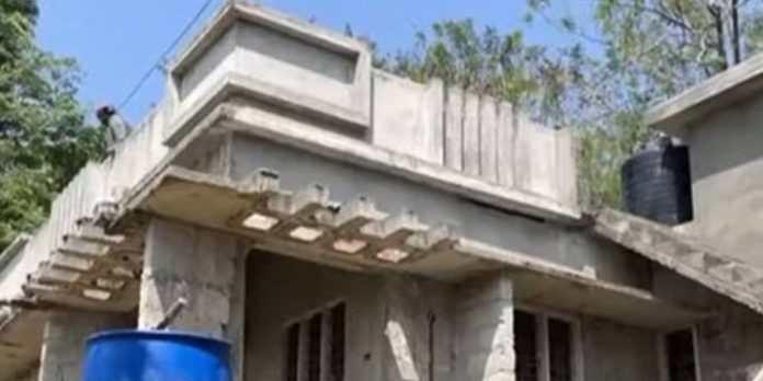 വണ്ടിപ്പെരിയാറിലെ 6 വയസുകാരിയുടെ കുടുംബത്തിന്റെ ബാങ്ക് വായ്പ ഏറ്റെടുത്ത് സിപിഎം വണ്ടിപ്പെരിയാറിലെ 6 വയസുകാരിയുടെ കുടുംബത്തിന്റെ ബാങ്ക് വായ്പ ഏറ്റെടുത്ത് സിപിഎം