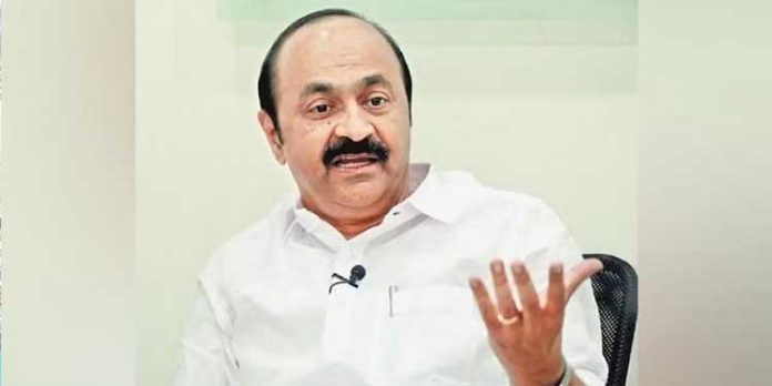 മന്ത്രിയുടെ ഭാര്യയ്ക്ക് പോലും സര്ക്കാരിനെതിരെ പ്രതികരിക്കേണ്ടി വന്നു ; വിമർശനവുമായി സതീശൻ മന്ത്രിയുടെ ഭാര്യയ്ക്ക് പോലും സര്ക്കാരിനെതിരെ പ്രതികരിക്കേണ്ടി വന്നു ; വിമർശനവുമായി സതീശൻ