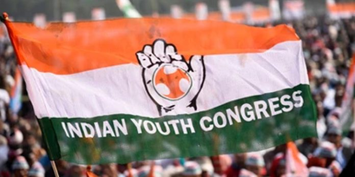 കെപിസിസി അധ്യക്ഷ സ്ഥാനം സംബന്ധിച്ച് അനിശ്ചിതത്വത്തിൽ യൂത്ത് കോൺഗ്രസിന് പ്രതിഷേധം കെപിസിസി അധ്യക്ഷ സ്ഥാനം സംബന്ധിച്ച് അനിശ്ചിതത്വത്തിൽ യൂത്ത് കോൺഗ്രസിന് പ്രതിഷേധം