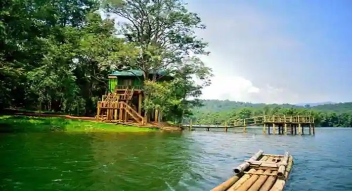 ജംഗിള് സഫാരി പോയാലോ ? എന്നാല് പോകാം പറമ്പിക്കുളത്തേക്ക് ഉഗ്രന് പാക്കേജുണ്ട് ജംഗിള് സഫാരി പോയാലോ ? എന്നാല് പോകാം പറമ്പിക്കുളത്തേക്ക് ഉഗ്രന് പാക്കേജുണ്ട്