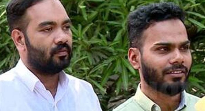 അജ്ഞാതനായി തുടര്ന്ന മലപ്പുറം കുറ്റിപ്പുറം മണ്ഡലം പ്രസിഡന്റ് ഒടുവില് ചുമതലയേറ്റു അജ്ഞാതനായി തുടര്ന്ന മലപ്പുറം കുറ്റിപ്പുറം മണ്ഡലം പ്രസിഡന്റ് ഒടുവില് ചുമതലയേറ്റു