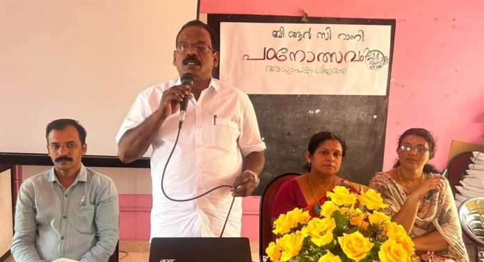 പഠനോത്സവം റാന്നി ബി.ആർ.സിയിൽ അധ്യാപക പരിശീലനം പഠനോത്സവം റാന്നി ബി.ആർ.സിയിൽ അധ്യാപക പരിശീലനം
