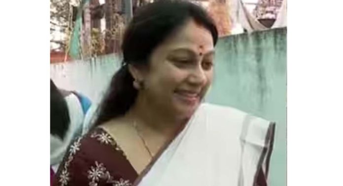 പതിവ് മുടക്കാതെ പൊങ്കാലയിടാൻ ചിപ്പി എത്തി പതിവ് മുടക്കാതെ പൊങ്കാലയിടാൻ ചിപ്പി എത്തി