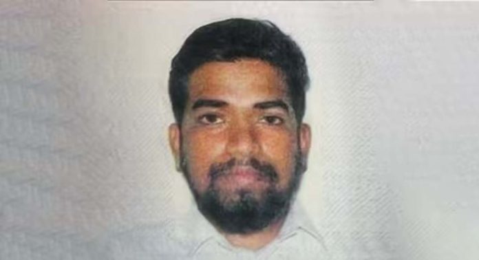 ഒമാനിൽ ഒഴുക്കിൽ പെട്ടു മരിച്ച അബ്ദുൽ വാഹിദിന്റെ മൃതദേഹം നാട്ടിലെത്തിച്ചു ഒമാനിൽ ഒഴുക്കിൽ പെട്ടു മരിച്ച അബ്ദുൽ വാഹിദിന്റെ മൃതദേഹം നാട്ടിലെത്തിച്ചു
