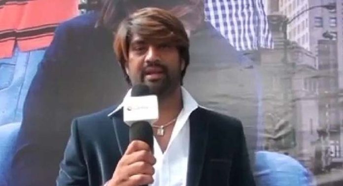 വിവാഹ വാഗ്ദാനം നൽകി പീഡിപ്പിച്ചു ; നടൻ സന്തോഷിനെതിരെ കേസ് വിവാഹ വാഗ്ദാനം നൽകി പീഡിപ്പിച്ചു ; നടൻ സന്തോഷിനെതിരെ കേസ്