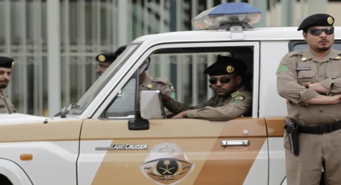 ദമാം ജയിലില് നിന്നും മോചിതരായ മലയാളികള് അടക്കം എട്ട് ഇന്ത്യക്കാര് നാട്ടിലേക്ക് ദമാം ജയിലില് നിന്നും മോചിതരായ മലയാളികള് അടക്കം എട്ട് ഇന്ത്യക്കാര് നാട്ടിലേക്ക്