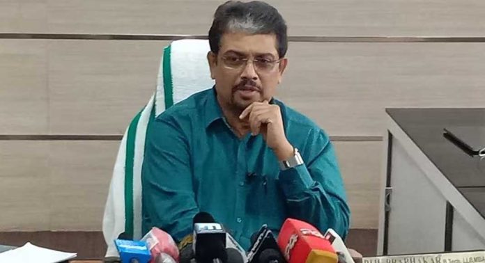 മന്ത്രി കെ ബി ഗണേഷ്കുമാറുമായുള്ള വിയോജിപ്പുകള്ക്കിടെ അവധിയില് പ്രവേശിച്ച് ബിജു പ്രഭാകര് മന്ത്രി കെ ബി ഗണേഷ്കുമാറുമായുള്ള വിയോജിപ്പുകള്ക്കിടെ അവധിയില് പ്രവേശിച്ച് ബിജു പ്രഭാകര്