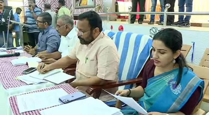 വയനാട്ടിലെ വന്യജീവിശല്യം പരിഹരിക്കാൻ തീരുമാനം വയനാട്ടിലെ വന്യജീവിശല്യം പരിഹരിക്കാൻ തീരുമാനം