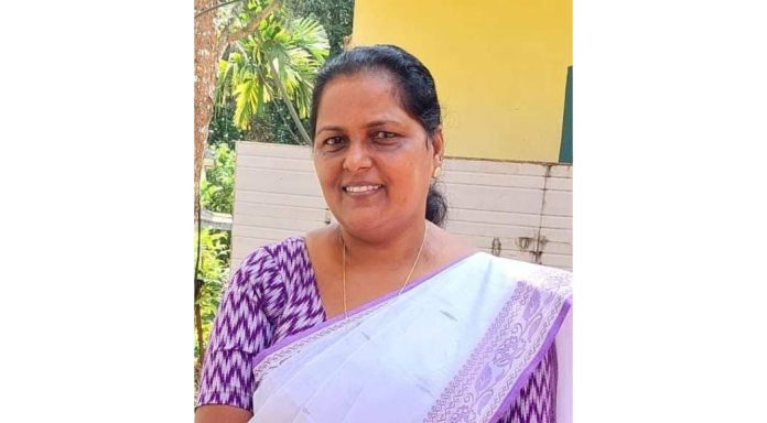 മോളി ഡോമിനിക്ക് കൊക്കയാർ പഞ്ചായത്ത് പ്രസിഡൻ്റ് മോളി ഡോമിനിക്ക് കൊക്കയാർ പഞ്ചായത്ത് പ്രസിഡൻ്റ്