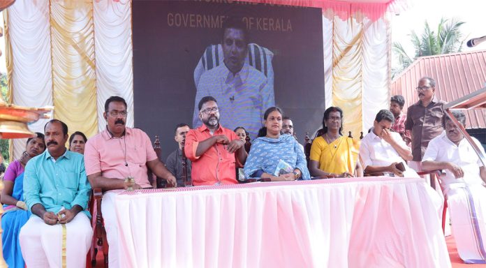 ഫയര് വുമണ് തസ്തിക സൃഷ്ടിച്ച് റിക്രൂട്ട്മെന്റ് നടത്തി കേരള സര്ക്കാര് ചരിത്രത്തില് ഇടം നേടി : മന്ത്രി പി എ മുഹമ്മദ് റിയാസ് ഫയര് വുമണ് തസ്തിക സൃഷ്ടിച്ച് റിക്രൂട്ട്മെന്റ് നടത്തി കേരള സര്ക്കാര് ചരിത്രത്തില് ഇടം നേടി : മന്ത്രി പി എ മുഹമ്മദ് റിയാസ്
