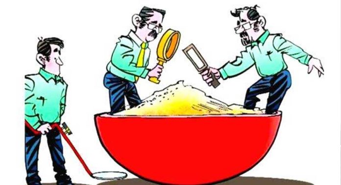 തട്ടുകടകളില് രാത്രി നഗരസഭയുടെ പരിശോധന, കണ്ടെത്തിയത് നിരവധി നിയമലംഘനങ്ങള്, കർശന താക്കീത് തട്ടുകടകളില് രാത്രി നഗരസഭയുടെ പരിശോധന, കണ്ടെത്തിയത് നിരവധി നിയമലംഘനങ്ങള്, കർശന താക്കീത്