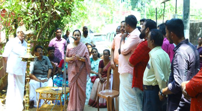 കളരിക്കോട് വല്ലന പുത്തന്പുരയില്പ്പടി റോഡിന്റെ നിര്മാണം സമയബന്ധിതമായി പൂര്ത്തികരിക്കും : മന്ത്രി വീണാ ജോര്ജ് കളരിക്കോട് വല്ലന പുത്തന്പുരയില്പ്പടി റോഡിന്റെ നിര്മാണം സമയബന്ധിതമായി പൂര്ത്തികരിക്കും : മന്ത്രി വീണാ ജോര്ജ്