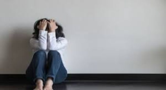 പോളിസിസ്റ്റിക് ഓവറി സിന്ഡ്രോം സ്ത്രീകളില് ആത്മഹത്യാചിന്തകള് കൂട്ടുമെന്ന് പഠനം പോളിസിസ്റ്റിക് ഓവറി സിന്ഡ്രോം സ്ത്രീകളില് ആത്മഹത്യാചിന്തകള് കൂട്ടുമെന്ന് പഠനം