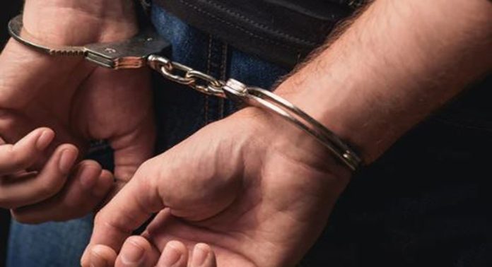 പോലീസ് ഉദ്യോഗസ്ഥനെ ആക്രമിച്ച കേസ് ; പ്രതി റിമാൻഡിൽ പോലീസ് ഉദ്യോഗസ്ഥനെ ആക്രമിച്ച കേസ് ; പ്രതി റിമാൻഡിൽ