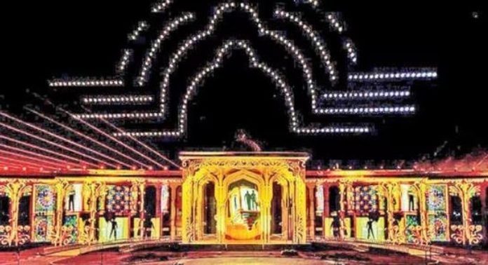 നിർമിതബുദ്ധിയിൽ ഷാർജ പ്രകാശോത്സവം നിർമിതബുദ്ധിയിൽ ഷാർജ പ്രകാശോത്സവം